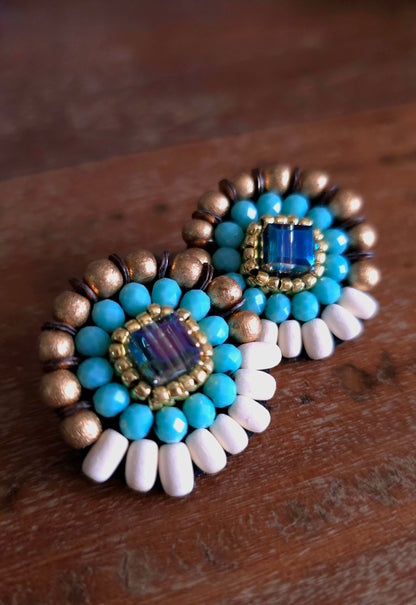 Etéreo Studs